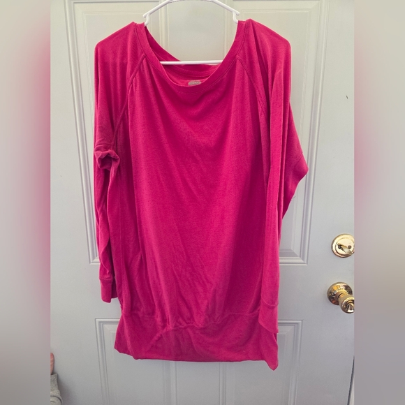 Nike Tops - Nike Hot Pink Women's Long-Sleeve Pullover